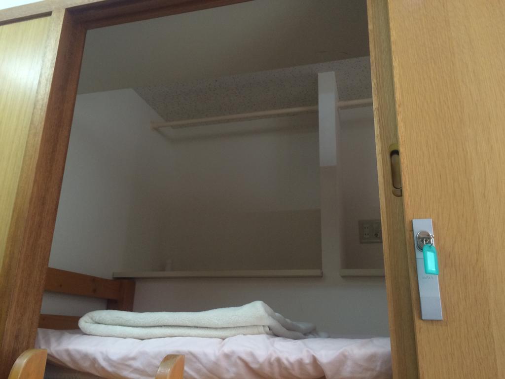 Capsule Dormitory Orion Tomari Kültér fotó